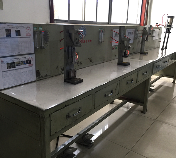 泄漏量檢測臺(tái)